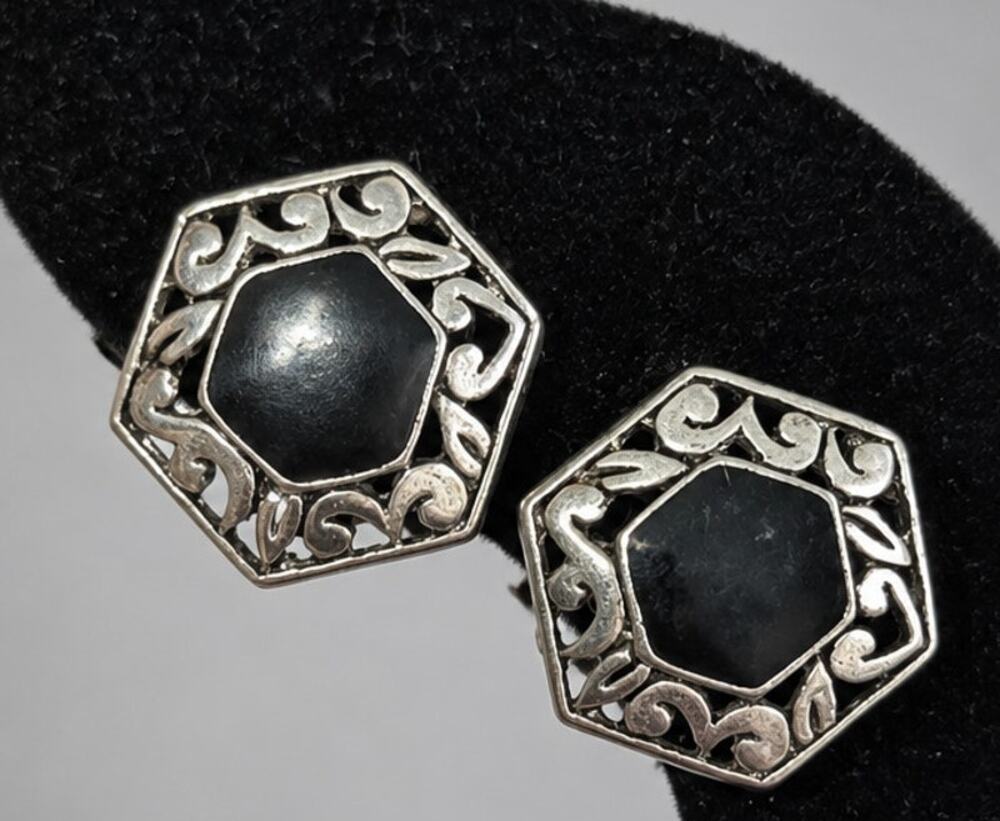 Ornate Clip-on Earrings .75” Black Enamel‎ Silver-tone Geometric bkc26